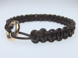 Armbänder aus Känguruleder