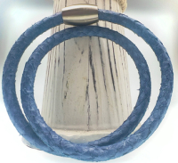 Lachsleder-Armband in meerblau mit mattiertem...